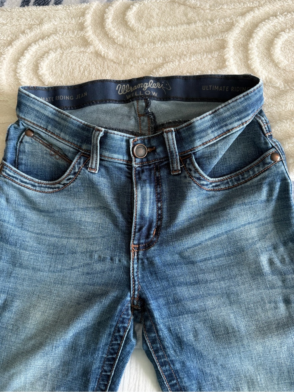 Wrangler Blue Denim Jeans - Picture 4 of 5